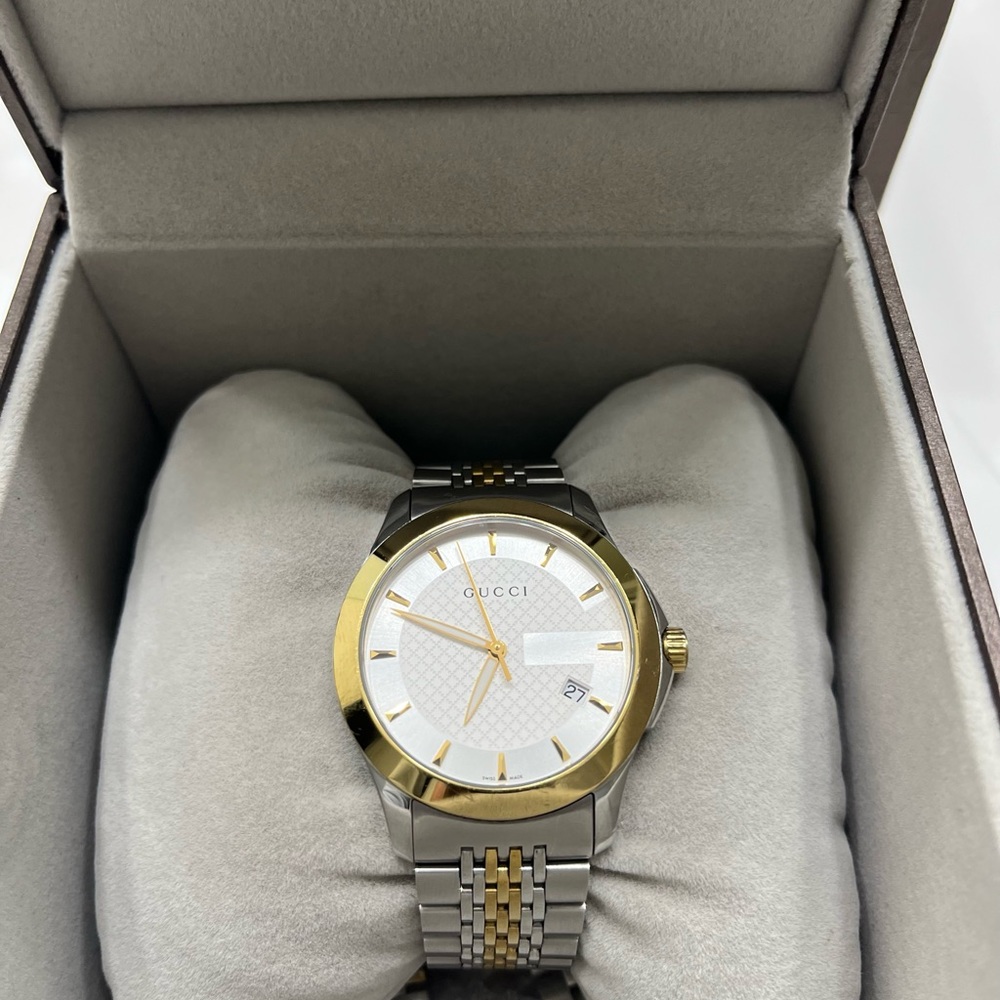 2 Tone Men’s Gucci Watch , gold and stainless steel - Picture 7 of 7